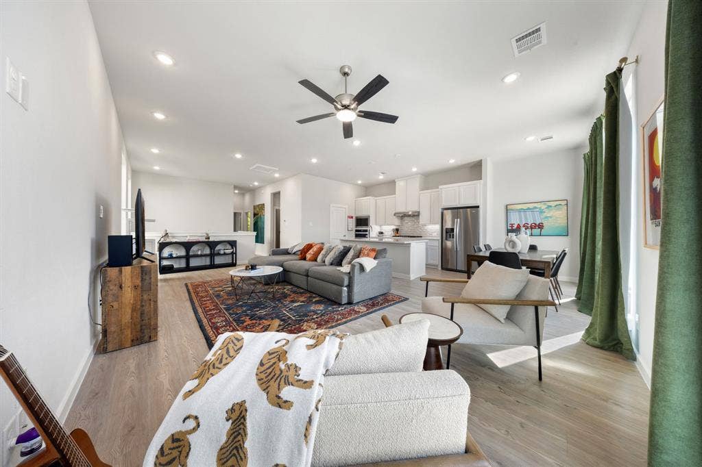 3464 Heritage Place, Richardson, TX 75082 3464 Heritage Place, Richardson, TX 75082
