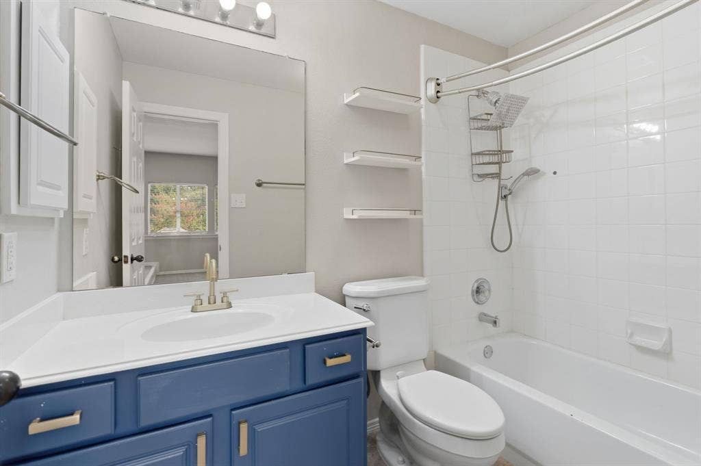 708 Hackberry Ridge Drive, McKinney, TX 75072 708 Hackberry Ridge Drive, McKinney, TX 75072