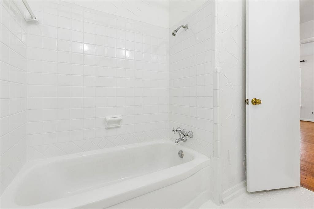 10313 Pinecrest Drive, Dallas, TX 75228
