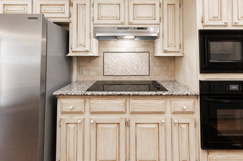 811 Ashford Court, Tyler, TX 75703 811 Ashford Court, Tyler, TX 75703