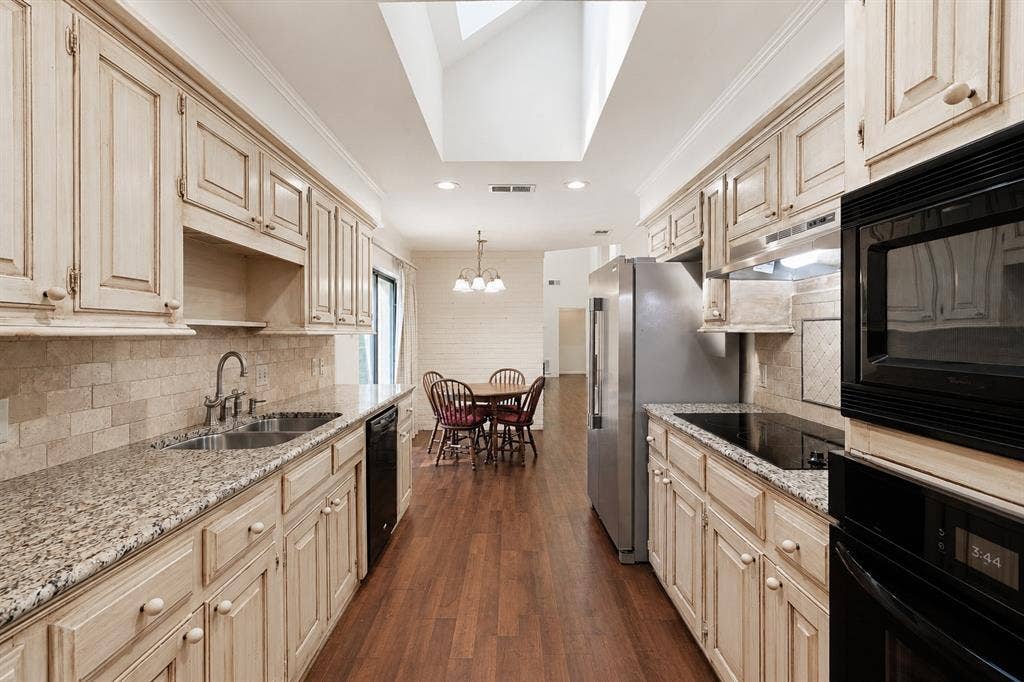 811 Ashford Court, Tyler, TX 75703 811 Ashford Court, Tyler, TX 75703