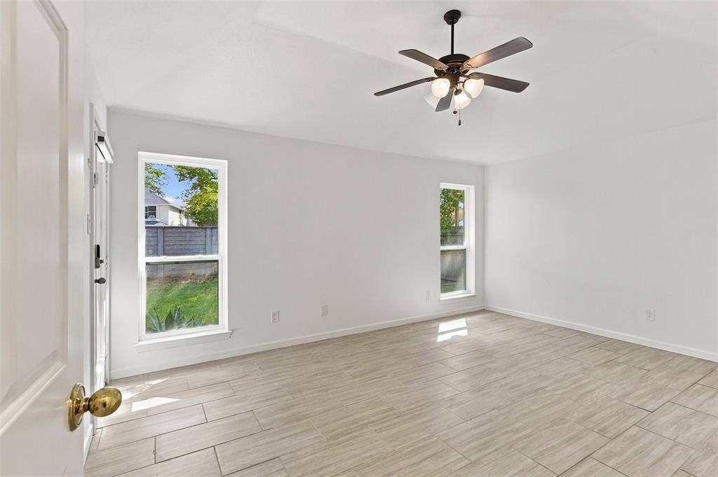 4368 Carolina Street, Grand Prairie, TX 75052 4368 Carolina Street, Grand Prairie, TX 75052