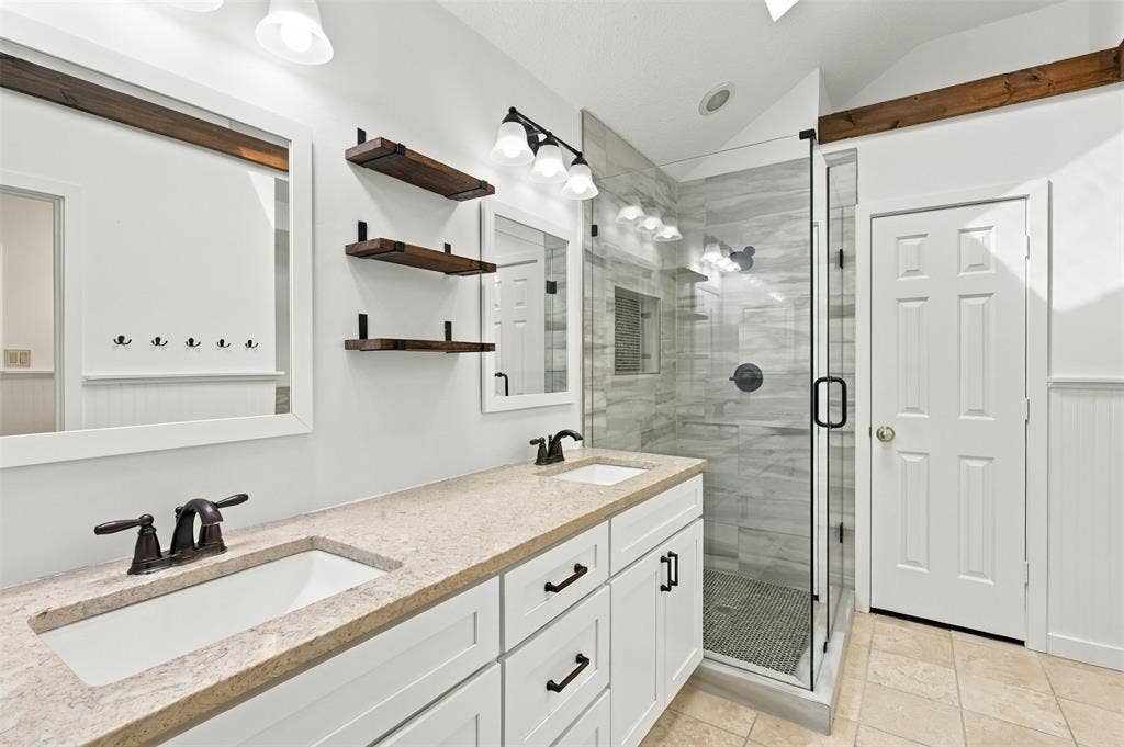 4368 Carolina Street, Grand Prairie, TX 75052 4368 Carolina Street, Grand Prairie, TX 75052