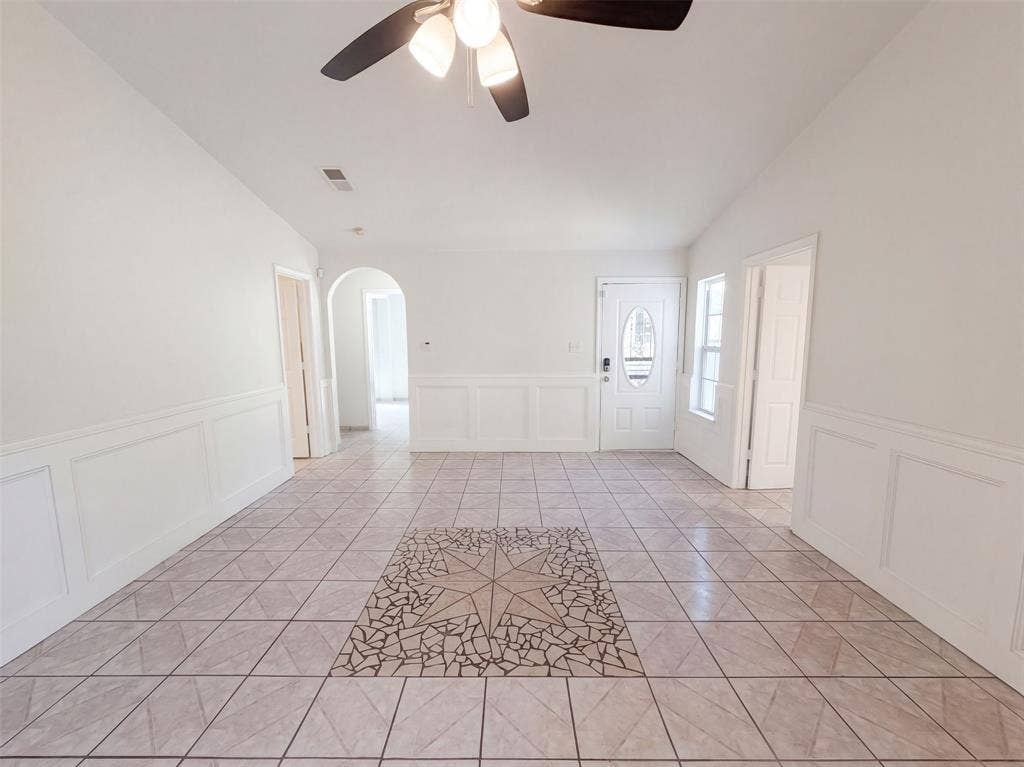 404 Vincent Street, Cedar Hill, TX 75104