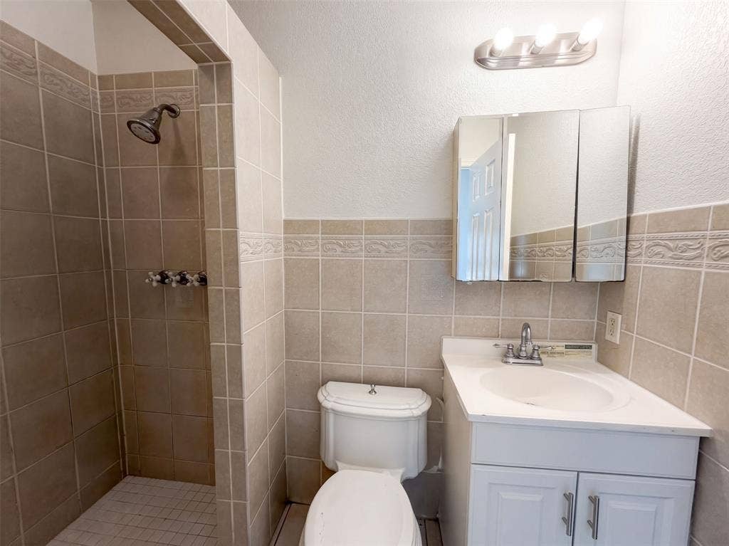 404 Vincent Street, Cedar Hill, TX 75104