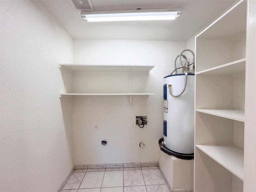 404 Vincent Street, Cedar Hill, TX 75104