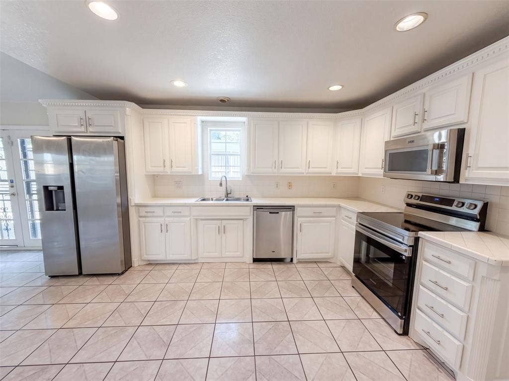 404 Vincent Street, Cedar Hill, TX 75104