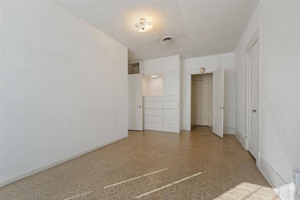 5906 Palo Pinto Avenue, Dallas, TX 75206 5906 Palo Pinto Avenue, Dallas, TX 75206