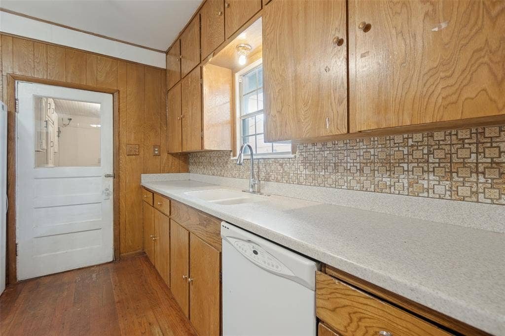 5906 Palo Pinto Avenue, Dallas, TX 75206 5906 Palo Pinto Avenue, Dallas, TX 75206