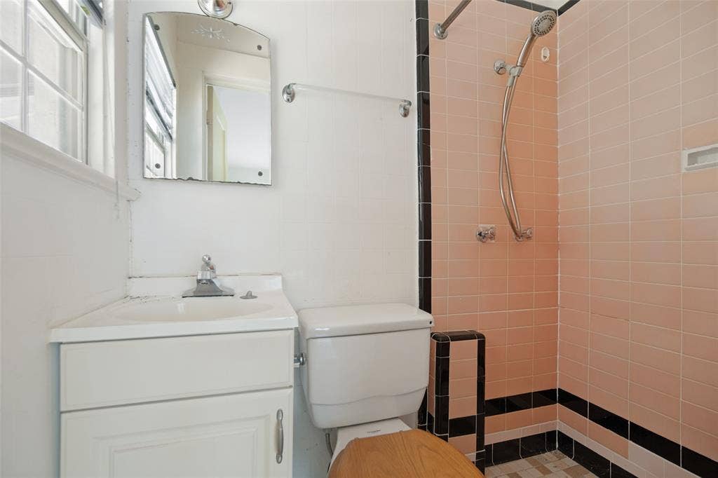 5906 Palo Pinto Avenue, Dallas, TX 75206 5906 Palo Pinto Avenue, Dallas, TX 75206