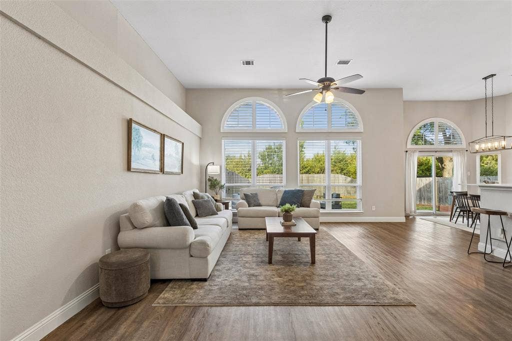 5709 Highgate Lane, Rowlett, TX 75088