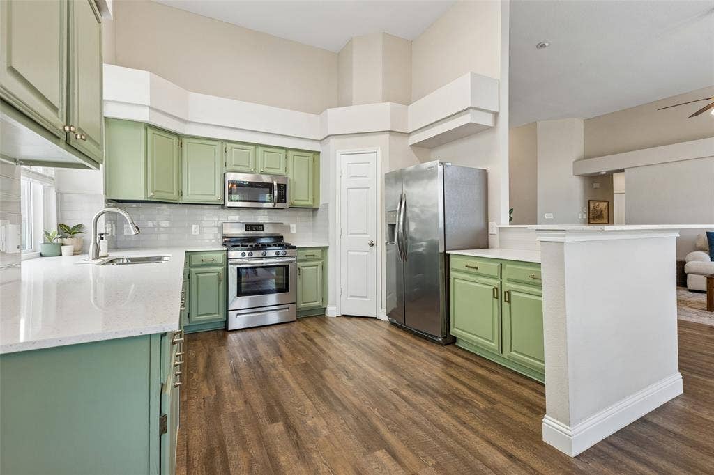 5709 Highgate Lane, Rowlett, TX 75088
