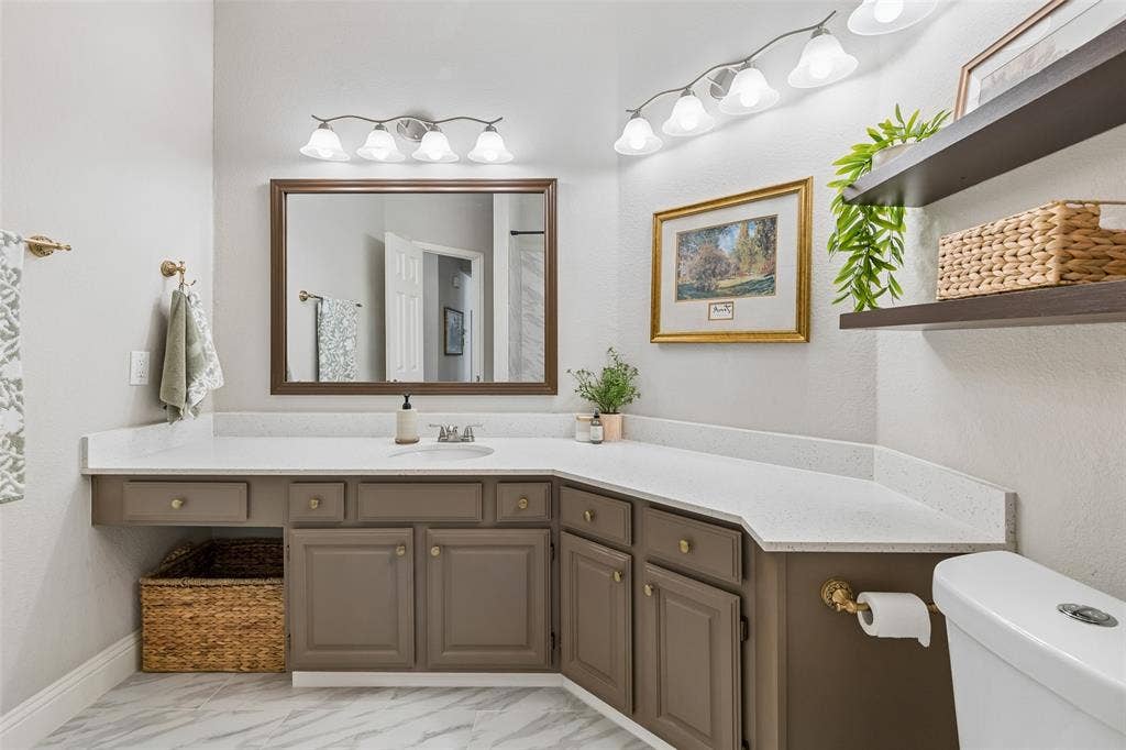 5709 Highgate Lane, Rowlett, TX 75088