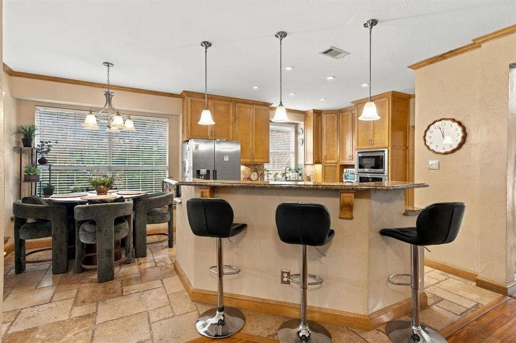 816 Rolling Meadows Court, Allen, TX 75013