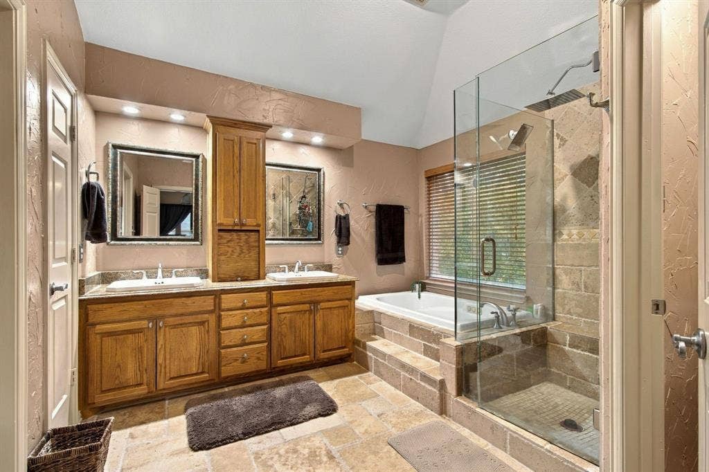 816 Rolling Meadows Court, Allen, TX 75013