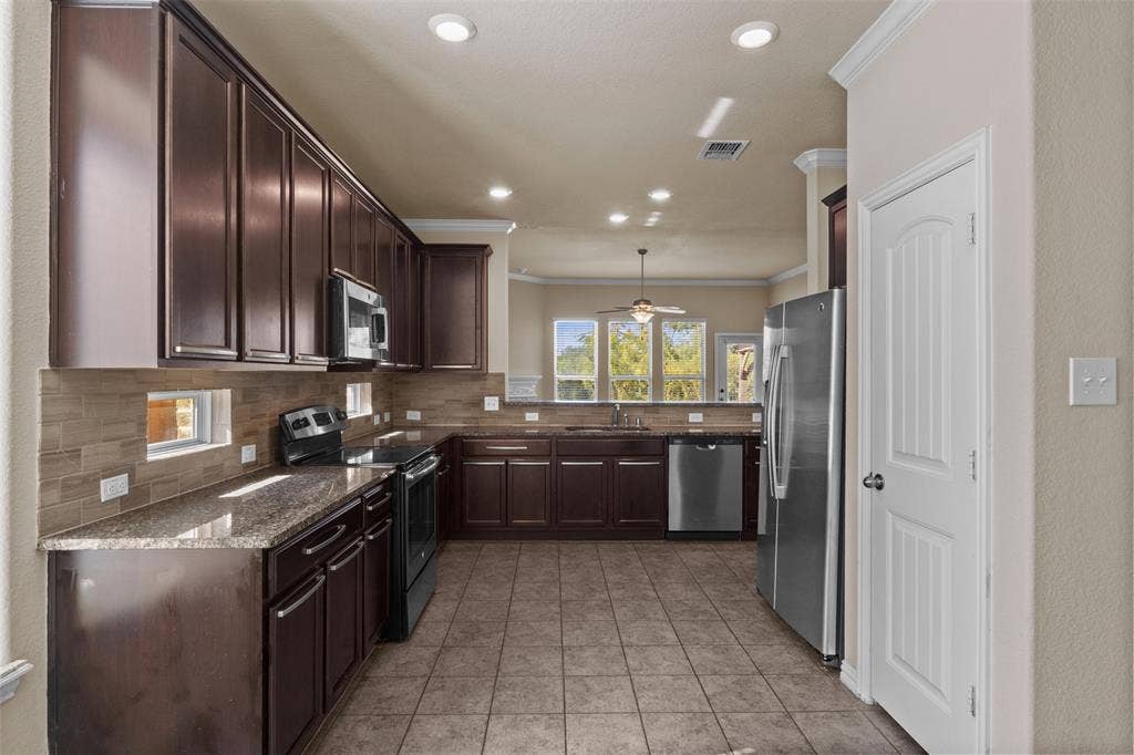 820 Osage Drive, McKinney, TX 75071 820 Osage Drive, McKinney, TX 75071