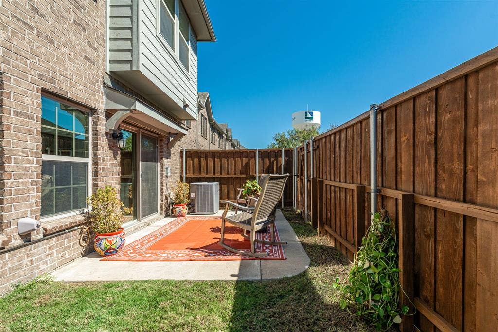 2700 Starburst Drive, Little Elm, TX 75068