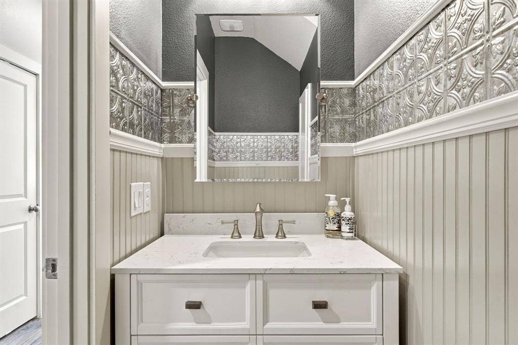 2700 Starburst Drive, Little Elm, TX 75068
