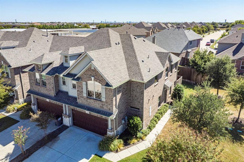 2700 Starburst Drive, Little Elm, TX 75068
