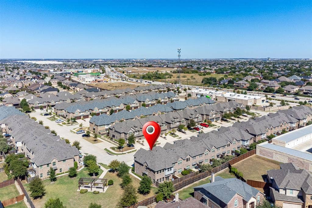 2700 Starburst Drive, Little Elm, TX 75068