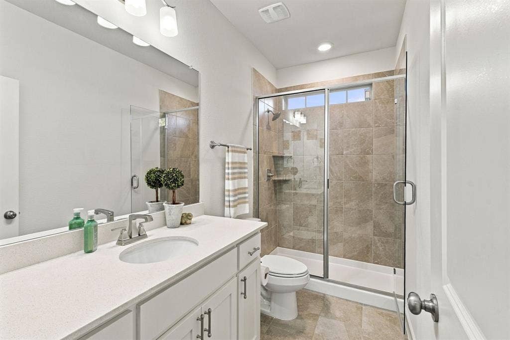 2700 Starburst Drive, Little Elm, TX 75068