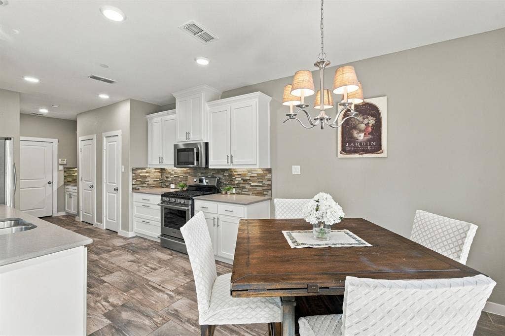 2700 Starburst Drive, Little Elm, TX 75068