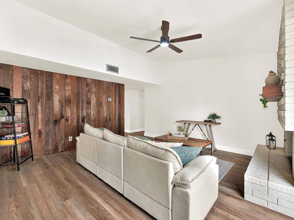 914 Prestwick Lane, Richardson, TX 75080 914 Prestwick Lane, Richardson, TX 75080