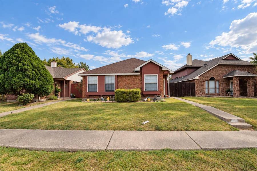Property photo for 1733 Wheatfield Drive, Mesquite, TX
