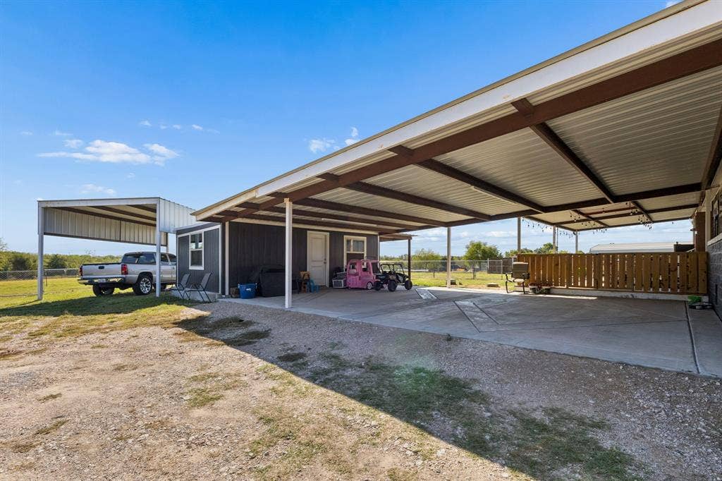 1343 Brockwood Lane, Crandall, TX 75114 1343 Brockwood Lane, Crandall, TX 75114