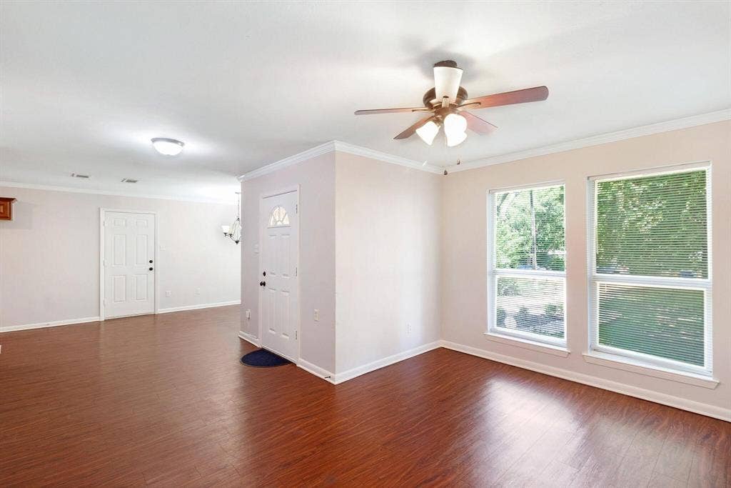 6433 Leana Avenue, Dallas, TX 75241 6433 Leana Avenue, Dallas, TX 75241