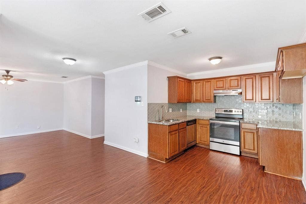 6433 Leana Avenue, Dallas, TX 75241 6433 Leana Avenue, Dallas, TX 75241