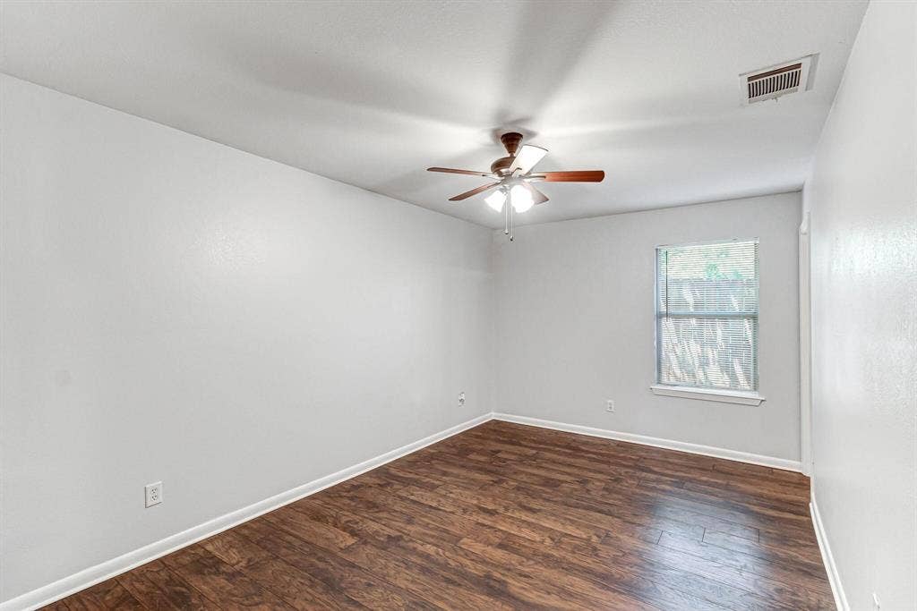 6433 Leana Avenue, Dallas, TX 75241 6433 Leana Avenue, Dallas, TX 75241