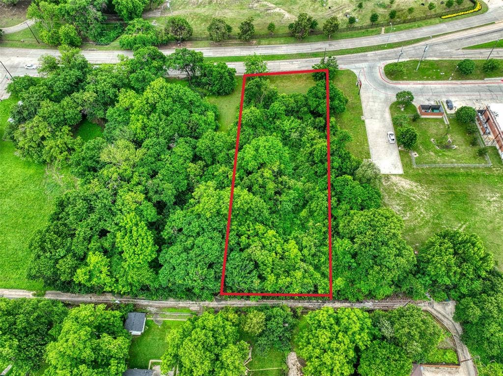 225 E Laureland Road, Dallas, TX 75241 225 E Laureland Road, Dallas, TX 75241