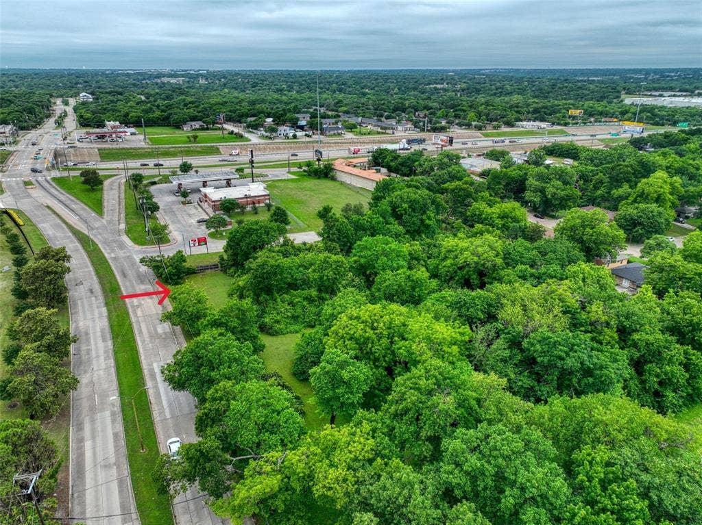 225 E Laureland Road, Dallas, TX 75241 225 E Laureland Road, Dallas, TX 75241