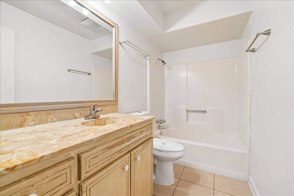 1408/1410 White Way, McKinney, TX 75069 1408/1410 White Way, McKinney, TX 75069