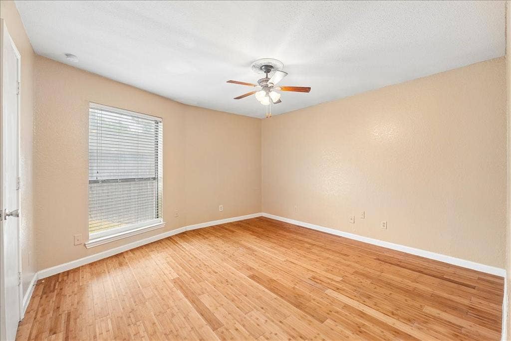 1408/1410 White Way, McKinney, TX 75069 1408/1410 White Way, McKinney, TX 75069