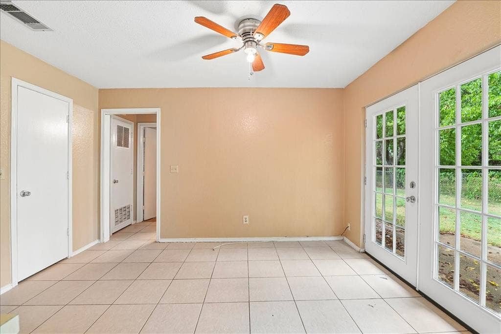 1408/1410 White Way, McKinney, TX 75069 1408/1410 White Way, McKinney, TX 75069