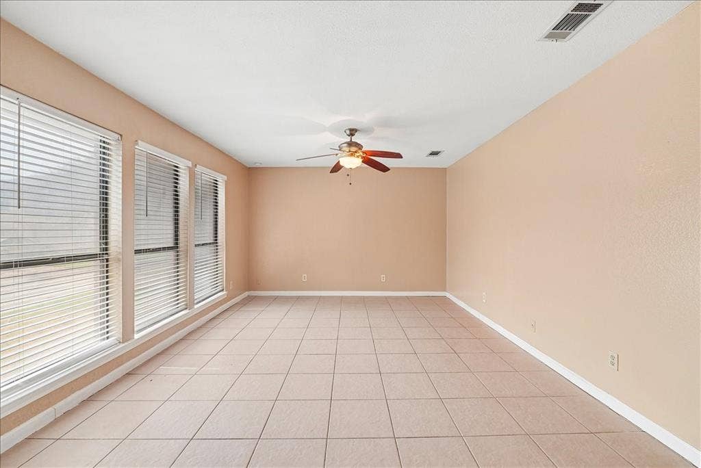 1408/1410 White Way, McKinney, TX 75069 1408/1410 White Way, McKinney, TX 75069