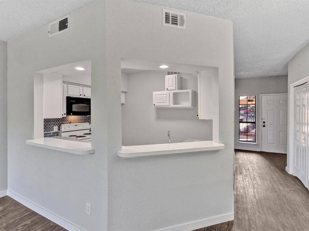 9601 Forest Lane, #1113, Dallas, TX 75243 9601 Forest Lane, #1113, Dallas, TX 75243