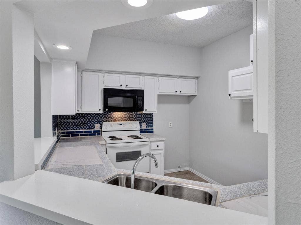 9601 Forest Lane, #1113, Dallas, TX 75243 9601 Forest Lane, #1113, Dallas, TX 75243