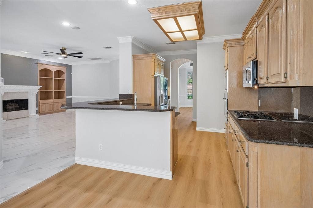 3848 W Pioneer Drive, Irving, TX 75061