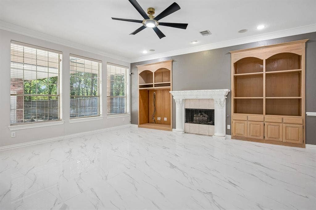 3848 W Pioneer Drive, Irving, TX 75061