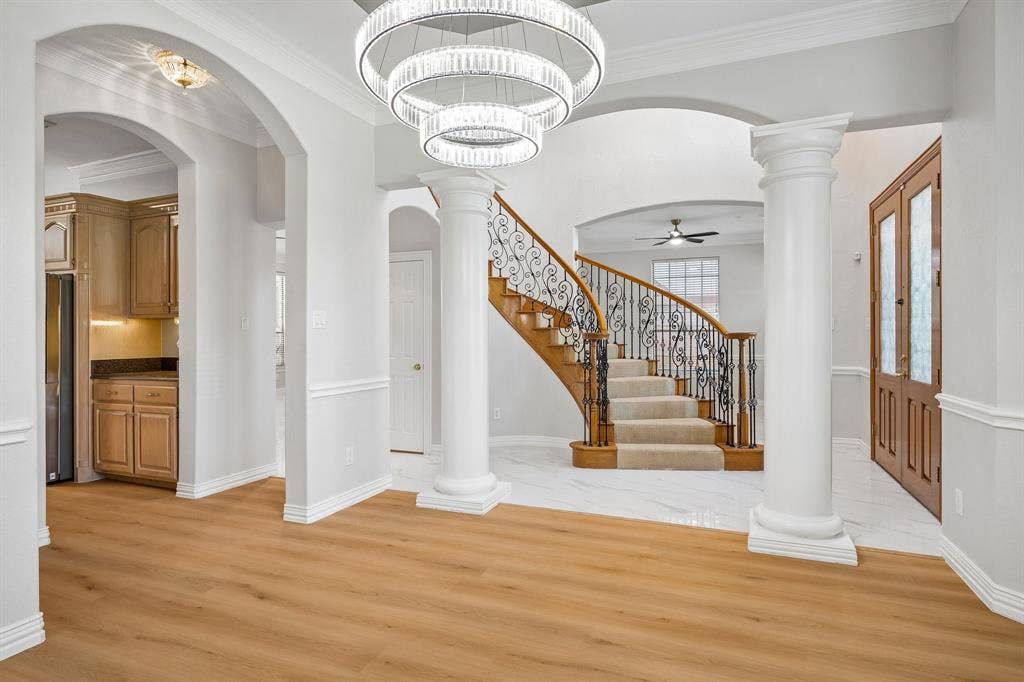 3848 W Pioneer Drive, Irving, TX 75061