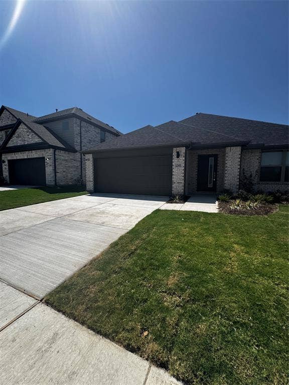 241 Bright Alcove Court, Lavon, TX 75166