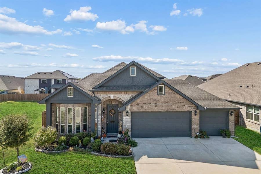 Property photo for 3937 Holly Springs Lane, Kaufman, TX