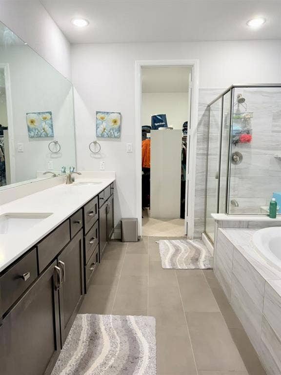 Dual vanity with undermount sinks and extensive countertop space