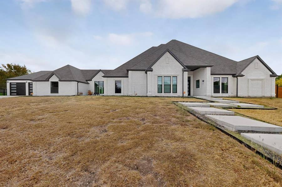 Property photo for 209 Carriage Hill Lane, Heath, TX