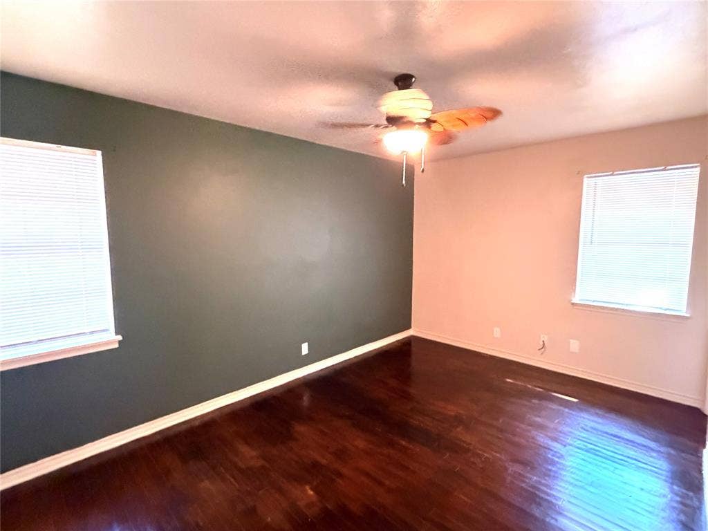 330 W Orange Street, Duncanville, TX 75116 330 W Orange Street, Duncanville, TX 75116
