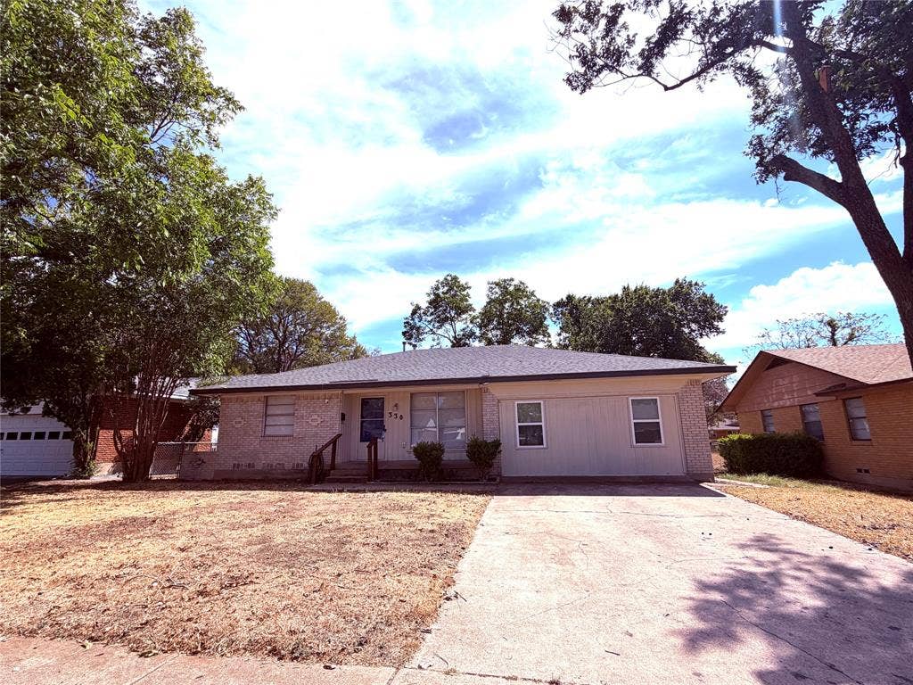 330 W Orange Street, Duncanville, TX 75116 330 W Orange Street, Duncanville, TX 75116
