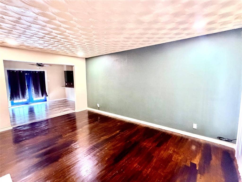 330 W Orange Street, Duncanville, TX 75116 330 W Orange Street, Duncanville, TX 75116